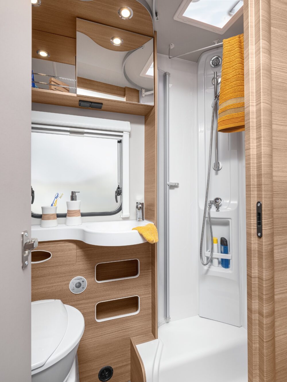 KNAUS L!VE TI 700 MEG (2026)
